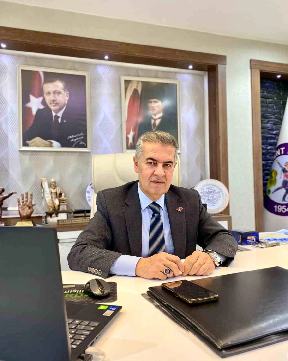 Buharkent Belediye Başkanı Mehmet Erol, \'Halk Günü\'nü dijitale taşıdı