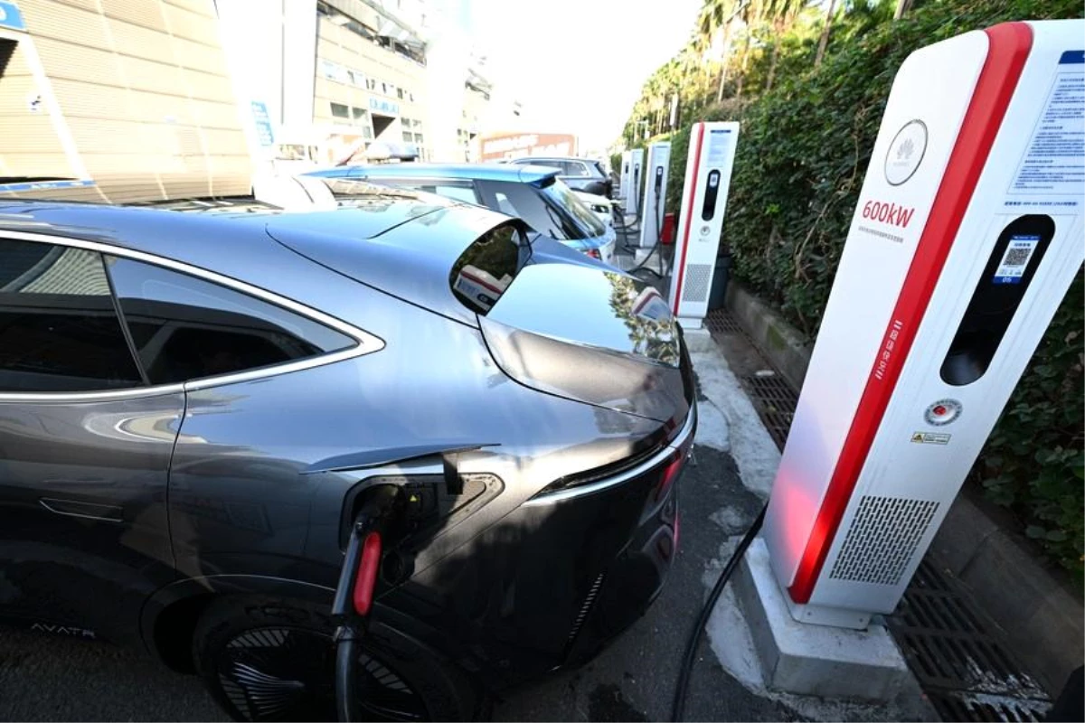 Çin, yeni enerjili araçların tüketimini artırmak için politikalarını optimize edecek