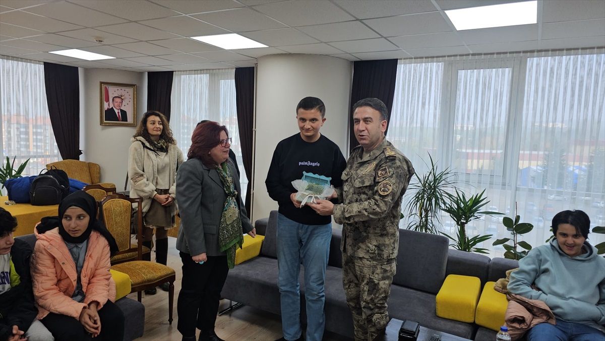 Çorum İl Emniyet Müdürü, özel eğitim alan çocukları ağırladı