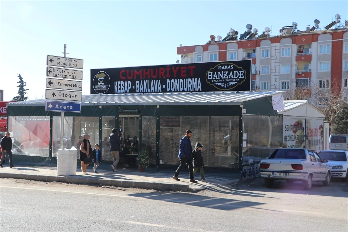 Kahramanmaraş\'ta yıkılan asırlık lokanta prefabrik yapıda hizmet vermeye devam ediyor