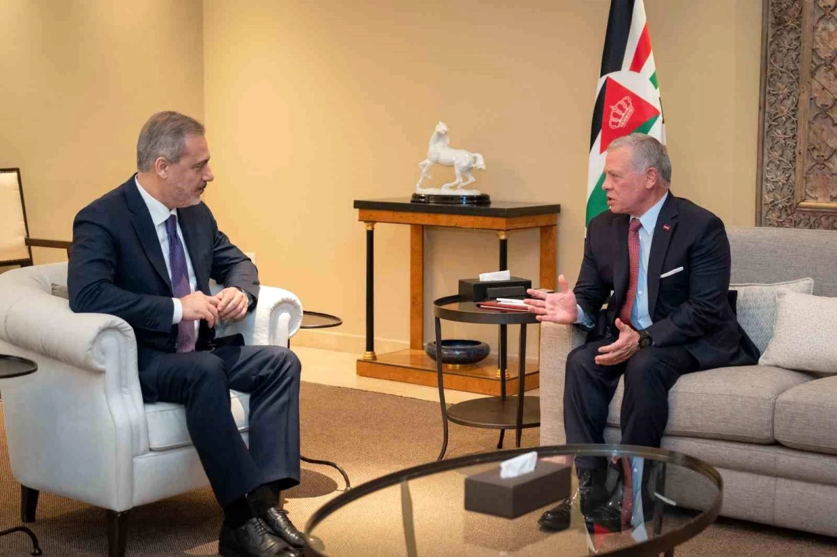 Dışişleri Bakanı Hakan Fidan, Ürdün Kralı II. Abdullah ile Gazze\'deki savaşı durdurma çabalarını görüştü