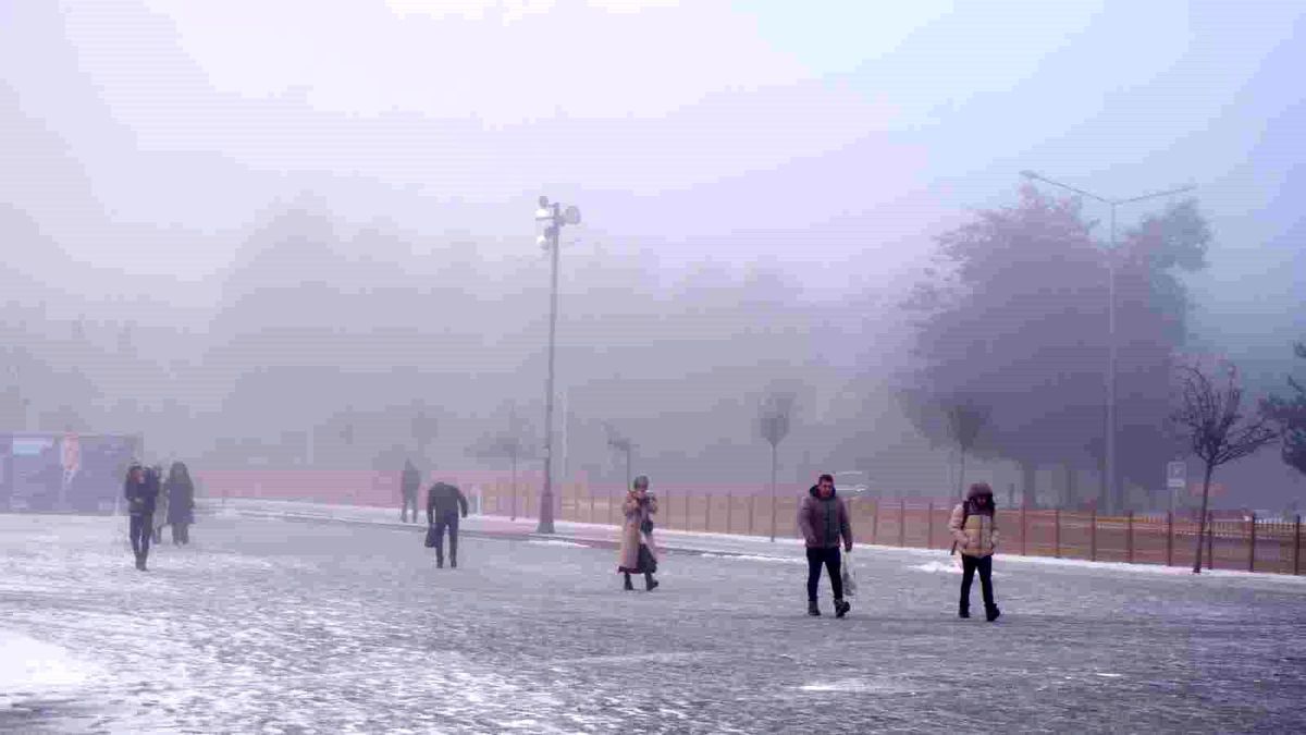 Erzurum\'da Kar Yağışı Sonrası Sis Etkili Oldu