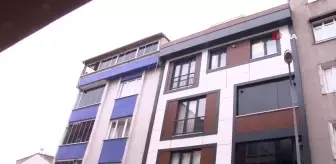 Gaziosmanpaşa'da inşaat temelinde toprak kaydı, 2 bina tahliye edildi