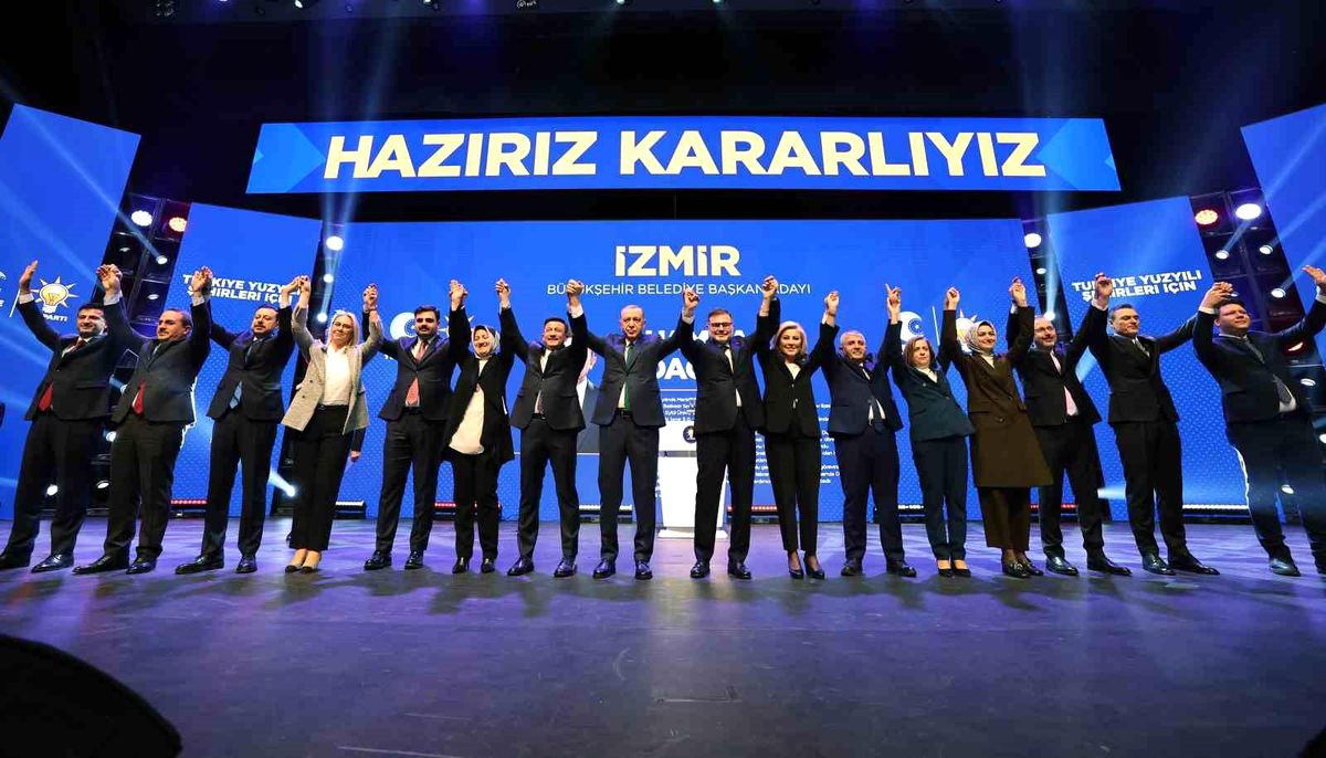 Hamza Dağ, AK Parti İzmir Büyükşehir Belediye Başkan Adayı olarak açıklandı