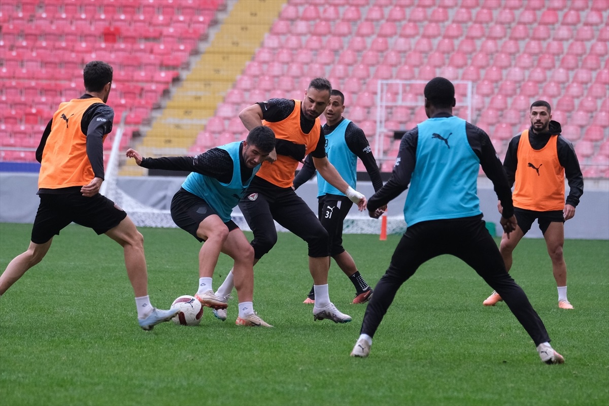 Atakaş Hatayspor, Kasımpaşa maçı hazırlıklarını tamamladı