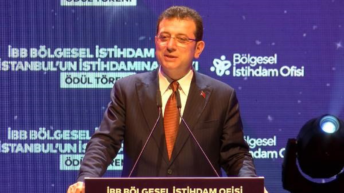İstanbul Büyükşehir Belediye Başkanı Ekrem İmamoğlu, İBB Bölgesel İstihdam Ofisi tarafından düzenlenen \'İstanbul\'un İstihdamına Katkı Ödül Töreni\'ne katıldı
