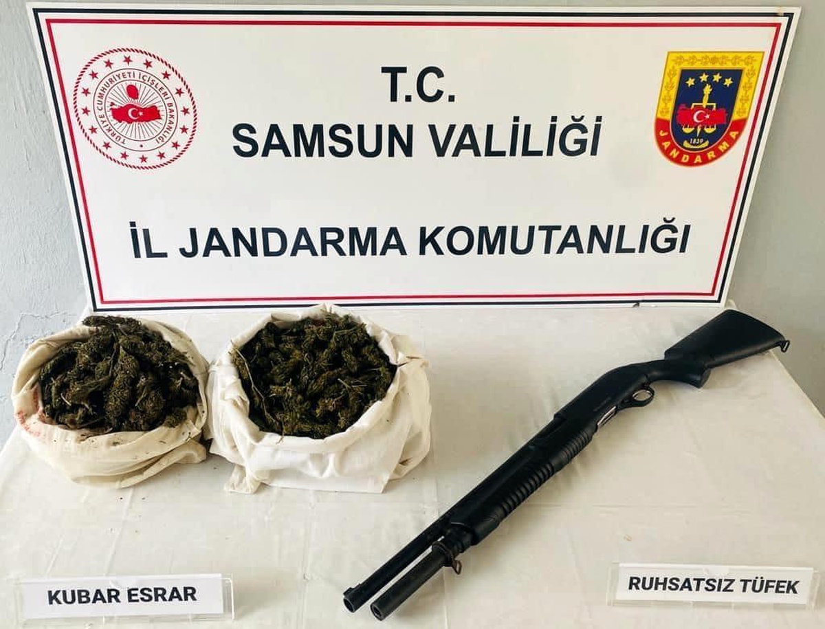 Samsun\'da 1011 Gram Kubar Esrar Ele Geçirildi