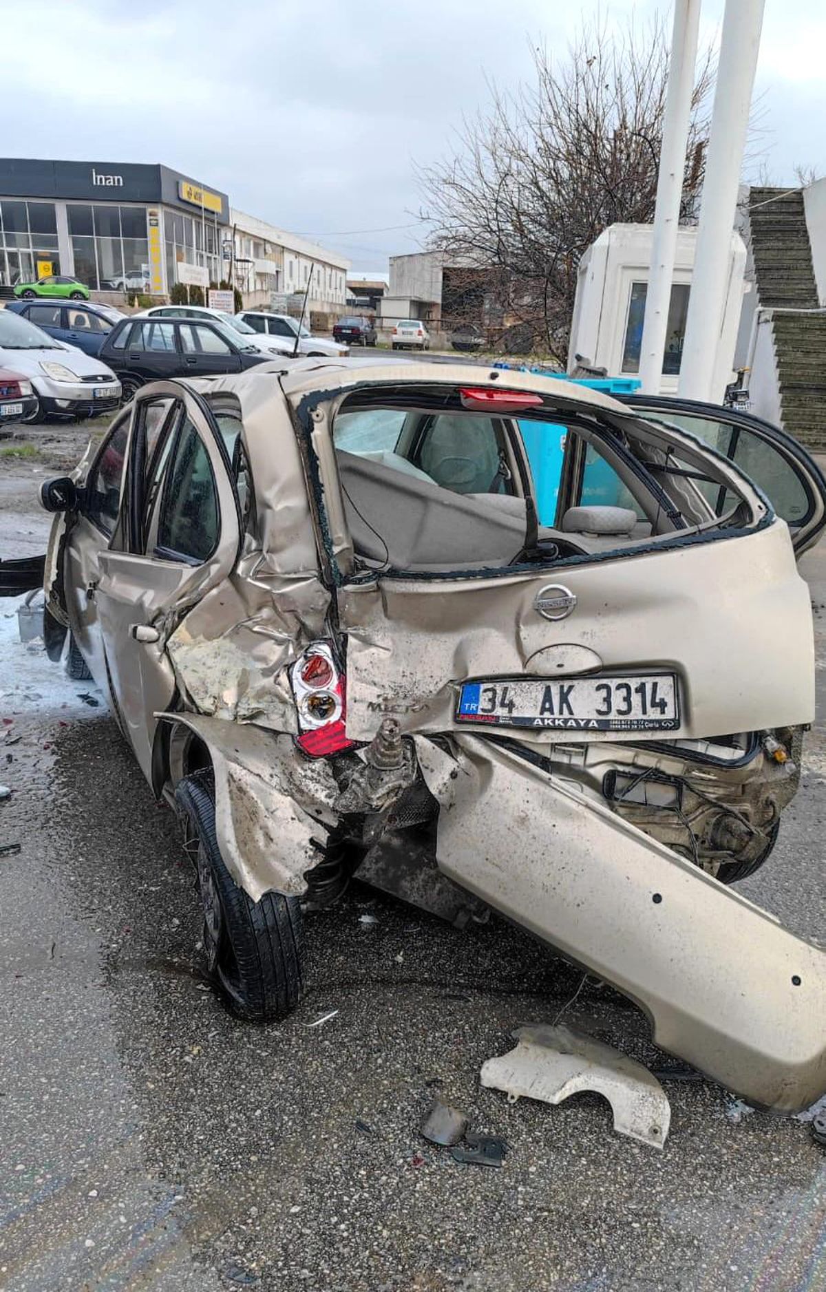 Lüleburgaz\'da 3 aracın karıştığı zincirleme kaza: 2 yaralı