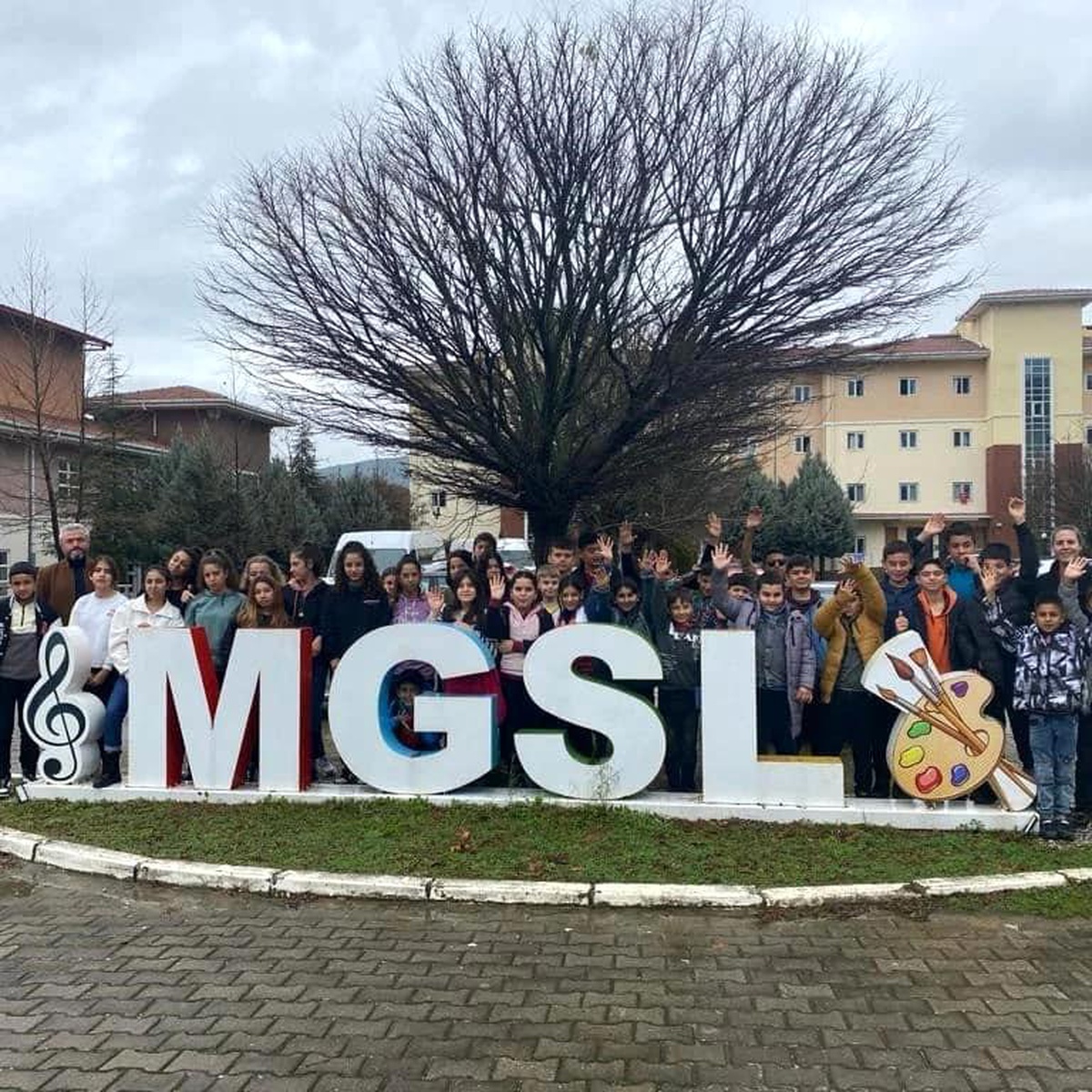 Muğla\'nın Köyceğiz Ortaokulu öğrencilerine gezi düzenlendi