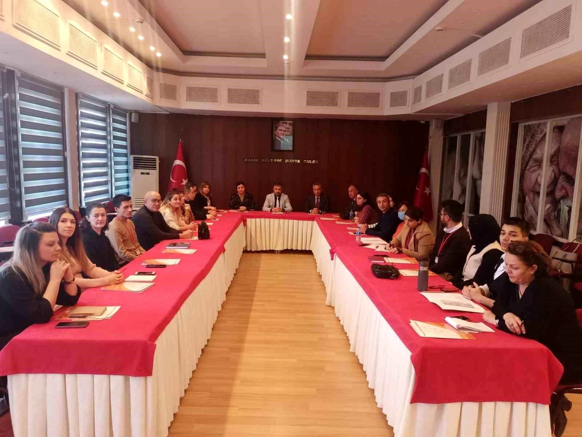Aydın Aile ve Sosyal Hizmetler İl Müdürü Abdullah Kömürcüoğlu, çalışmaları ve projeleri değerlendirdi