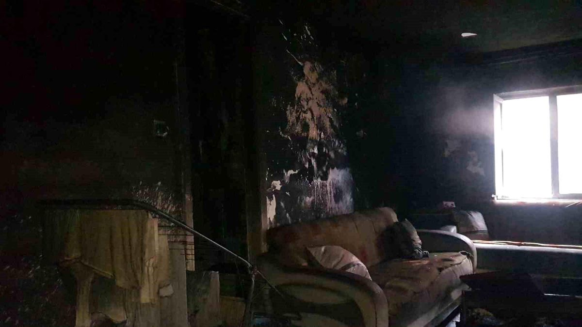 Karabük\'te çıkan yangında müstakil ev kullanılmaz hale geldi