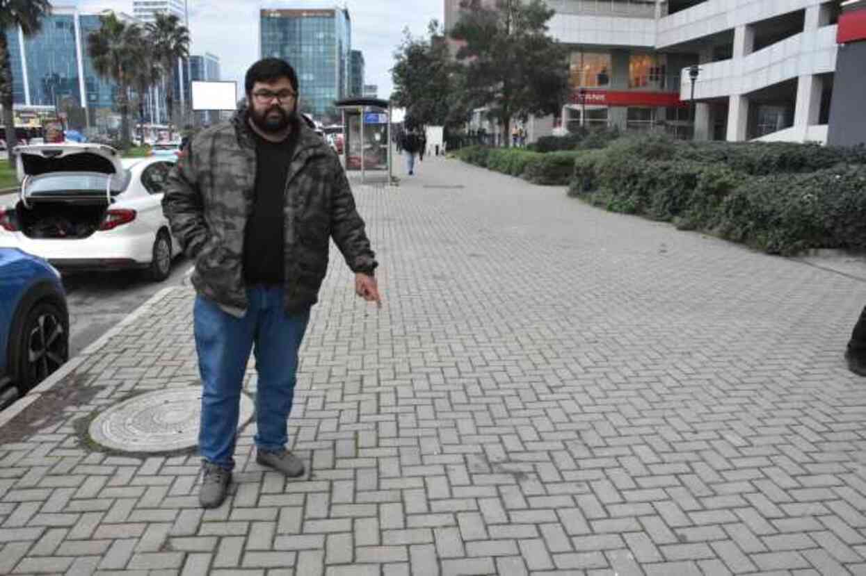 Reklam tabelası asmak için çıktıkları plazanın 10. katından düşen 2 işçi hayatını kaybetti Reklam tabelası asmak için çıktıkları plazanın 10. katından düşen 2 işçi hayatını kaybetti