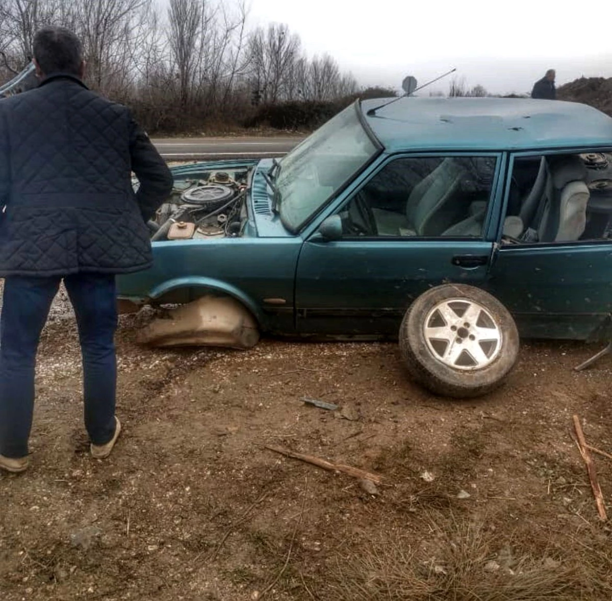 Kastamonu\'da Tofaş araç şarampole devrildi, sürücü yaralandı