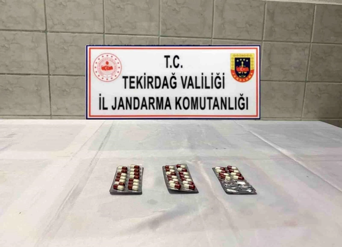 Tekirdağ\'da Uyuşturucu ve Silah Operasyonu: 4 Gözaltı
