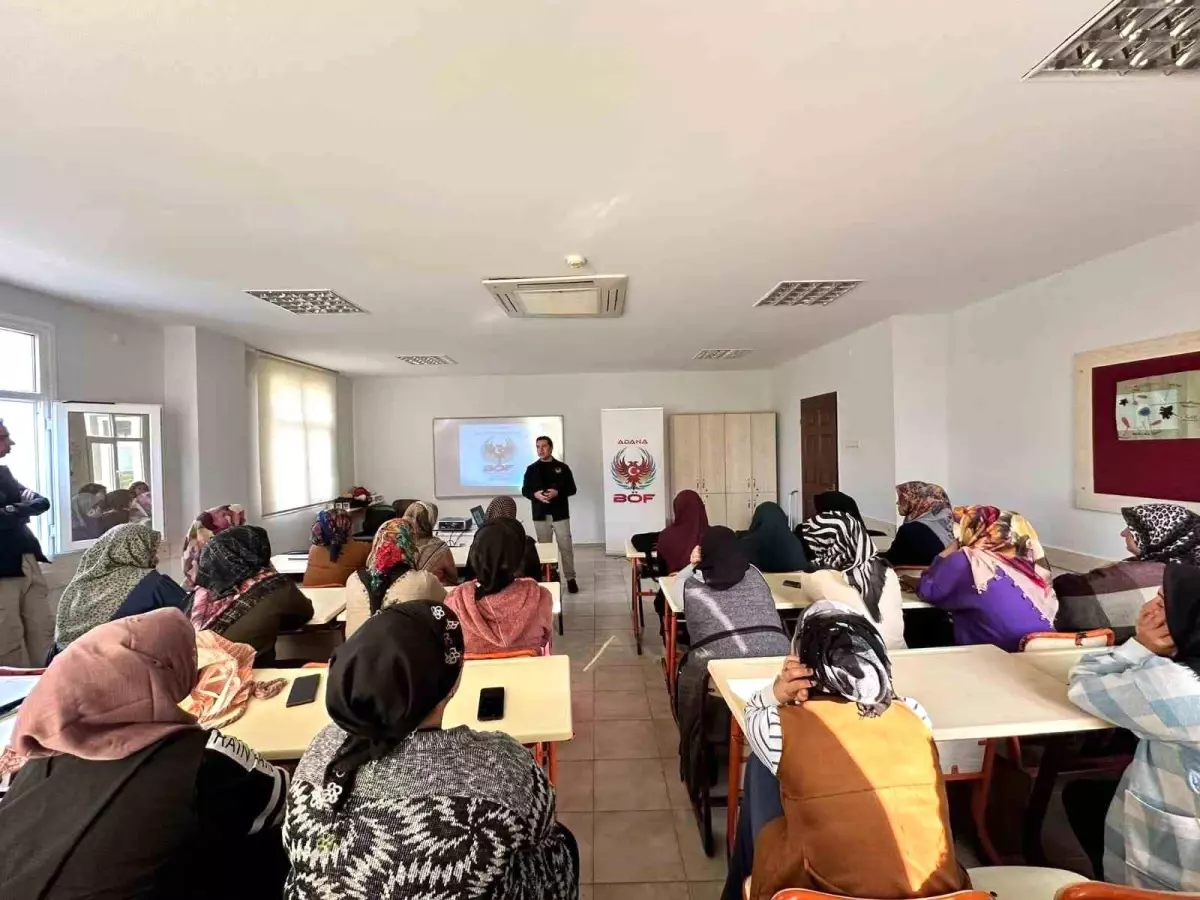 Adana Terörle Mücadele Şube Müdürlüğü Anne ve Anne Adaylarını Terör Hakkında Bilgilendiriyor