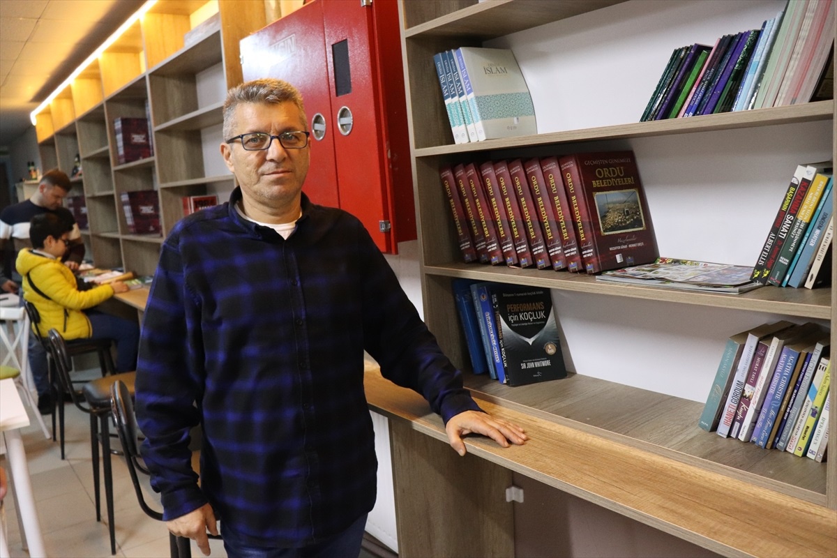 Ordu Ünye\'de Engelsiz Kütüphane ve Kafe Hizmete Açıldı