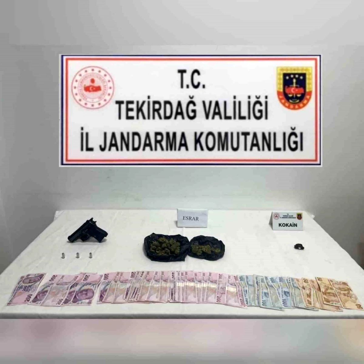 Çerkezköy\'de Uyuşturucu ve Kurusıkı Silah Operasyonu: 1 Gözaltı