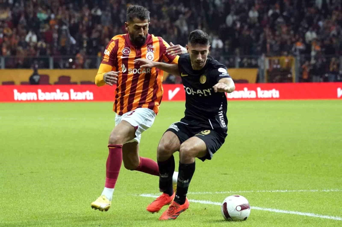 Galatasaray, Ümraniyespor\'u 2-1 mağlup etti
