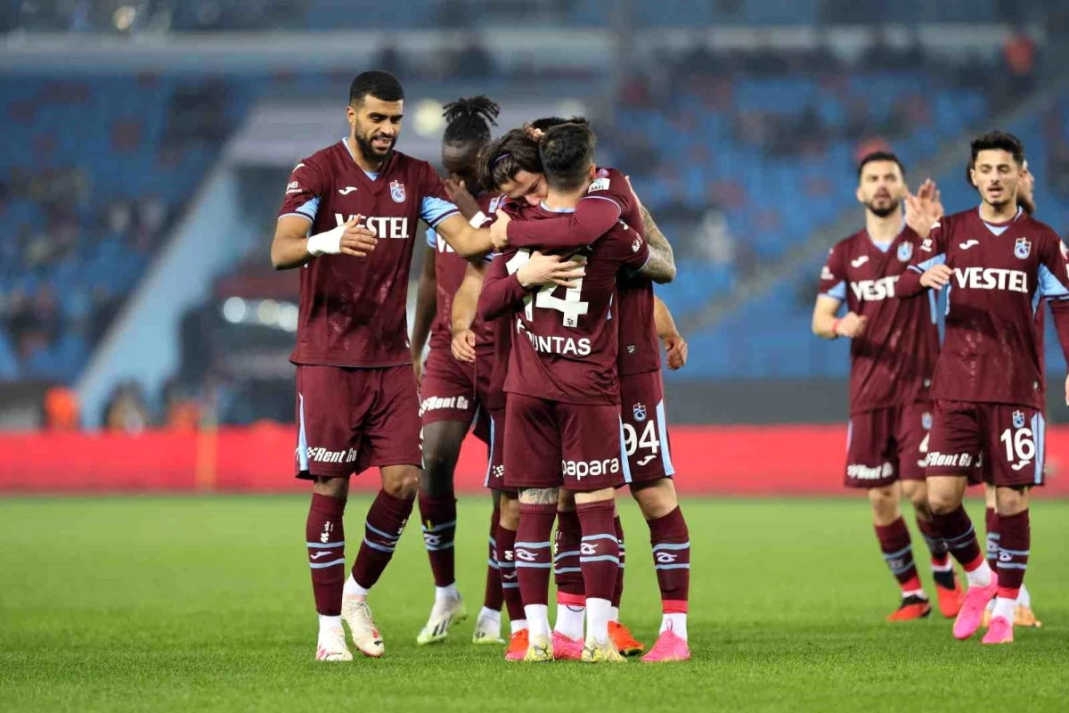 Trabzonspor, Manisa FK\'yı mağlup ederek son 16\'ya kaldı