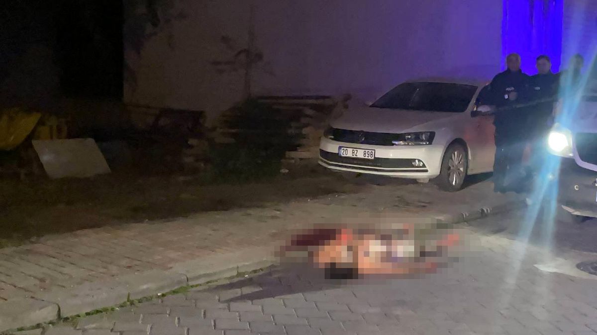 Denizli\'de Eşini Kıskanan Arkadaşı Tarafından Bıçaklanan Afganistan Uyruklu Gencin Cenazesi Emniyet Müdürlüğü Tarafından Defnedildi