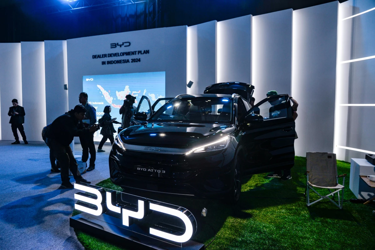 Çinli BYD, Endonezya\'da yeni elektrikli otomobillerini tanıttı