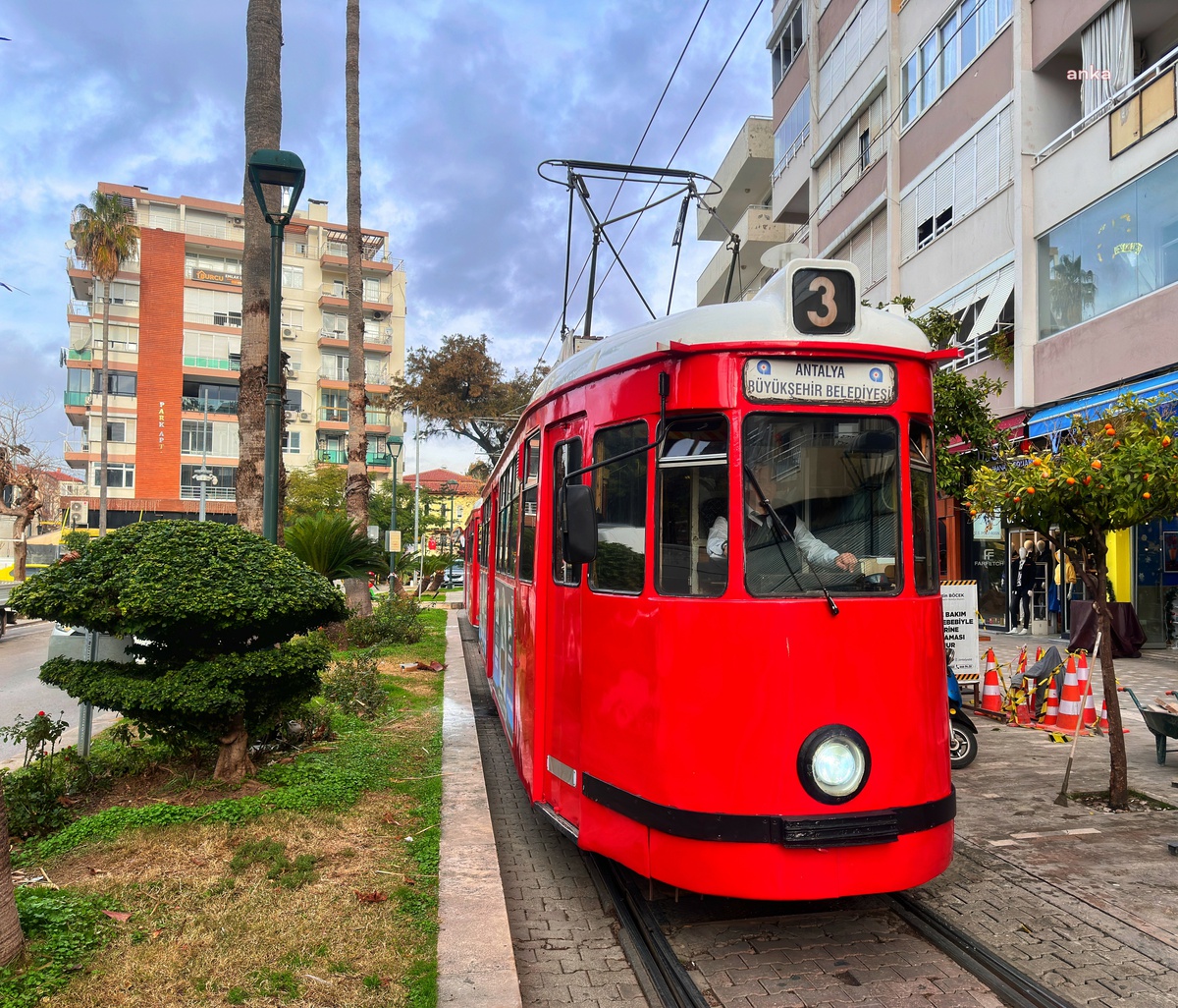 Antalya Büyükşehir Belediyesi Nostalji Tramvayı Bakım Çalışmaları Nedeniyle Hizmet Veremeyecek