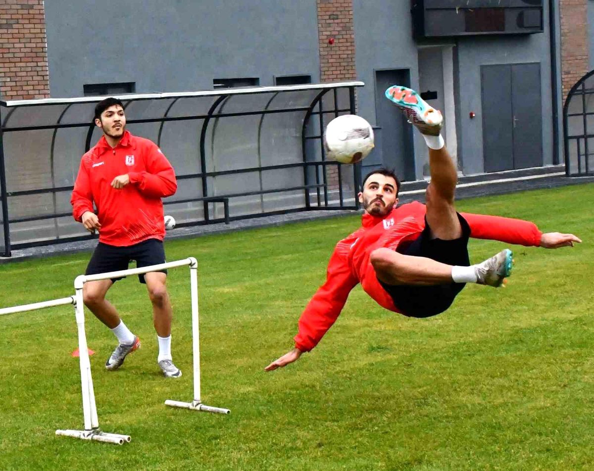 Balıkesirspor, ikinci devre hazırlıklarını tamamladı