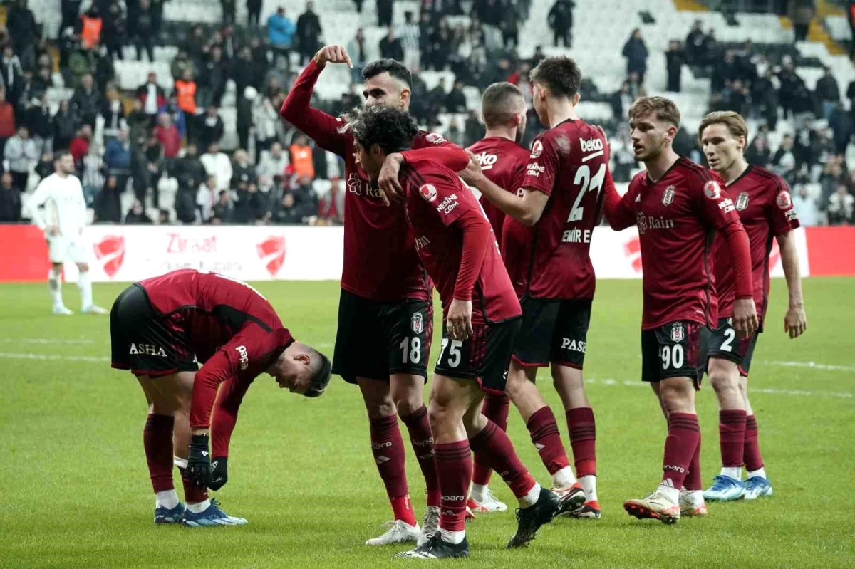 Beşiktaş, Pendikspor deplasmanında