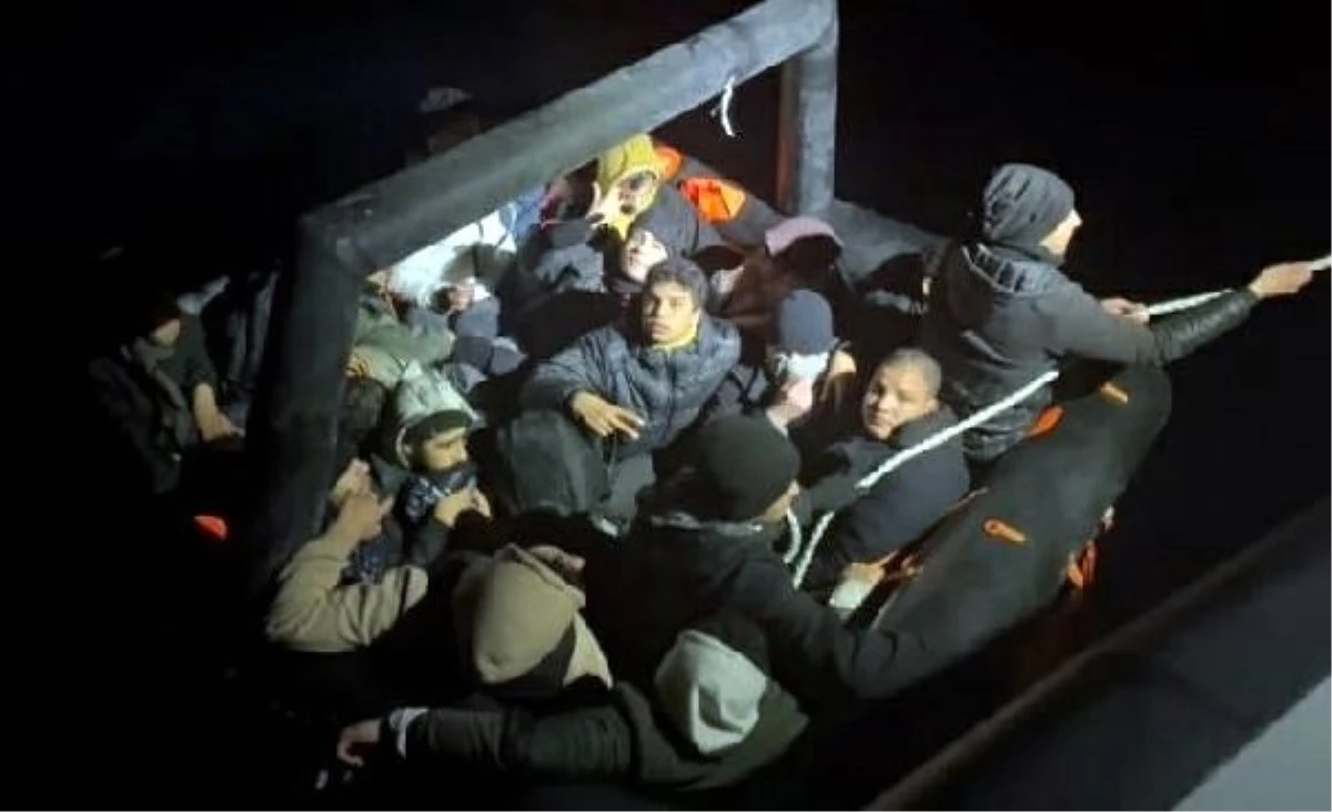 Bodrum\'da Yunanistan tarafından geri itilen 20 kaçak göçmen kurtarıldı