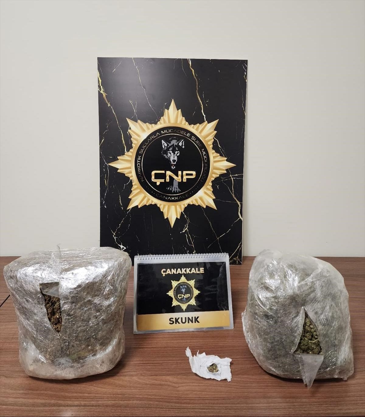 Çanakkale\'de 3 kilo 151 gram uyuşturucuyla yakalanan şüpheli tutuklandı