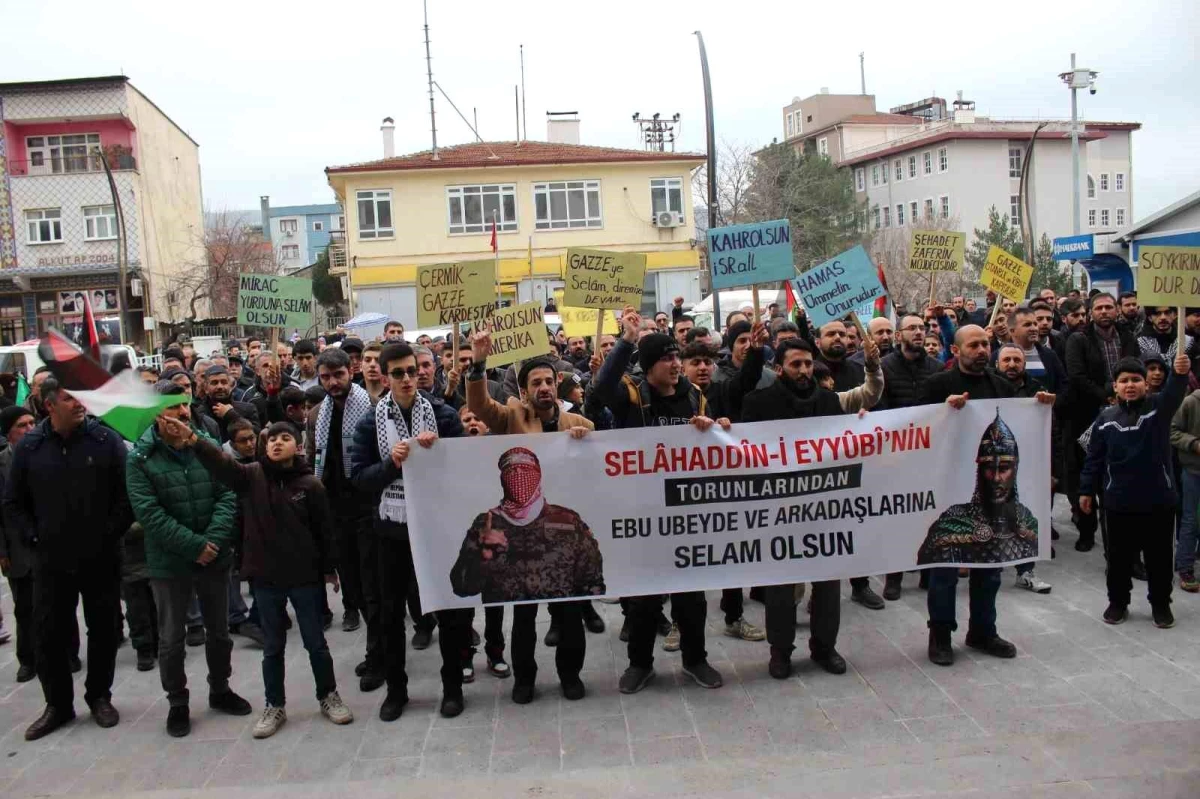 Diyarbakır\'da Filistin\'e Destek Yürüyüşü Düzenlendi