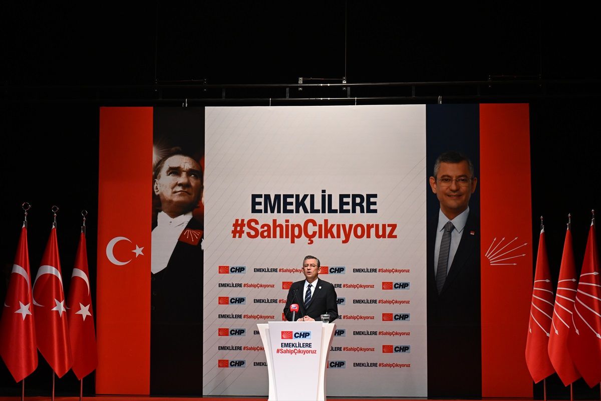 CHP Genel Başkanı Özgür Özel: En düşük emekli maaşı asgari ücret olmalı