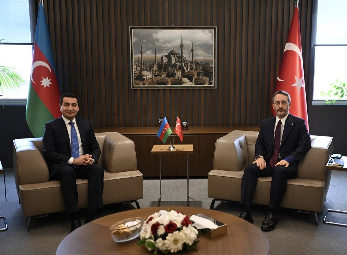 Cumhurbaşkanlığı İletişim Başkanı Fahrettin Altun, Azerbaycan Cumhurbaşkanı Yardımcısı Hikmet Hacıyev ile görüştü