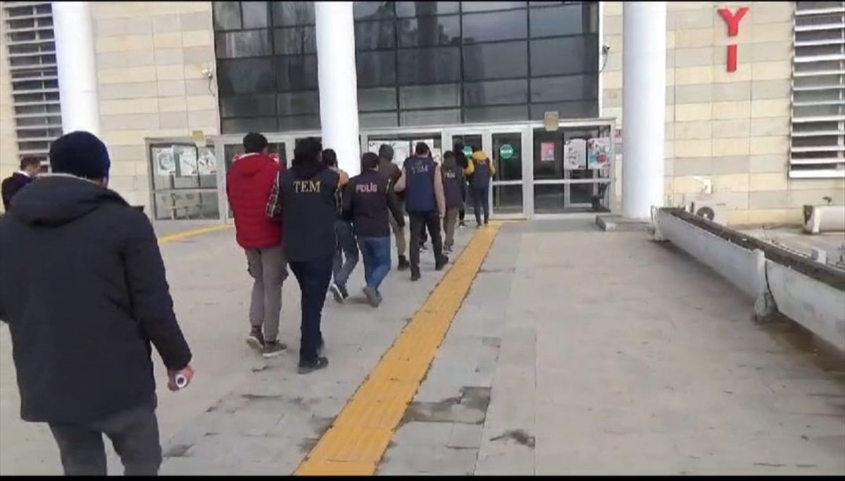 Elazığ\'da DEAŞ Operasyonu: 6 Şüpheli Yakalandı