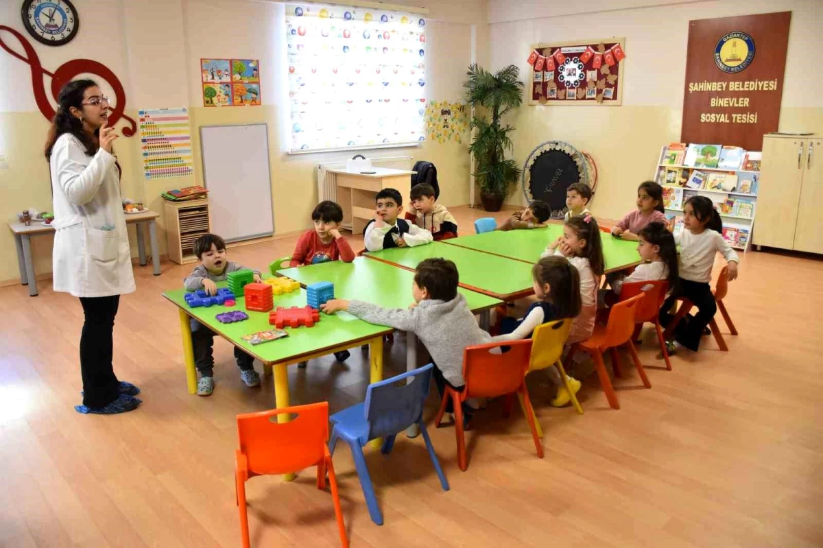 Gaziantep\'te Şahinbey Belediyesi\'nden çocuklara İngilizce eğitimi