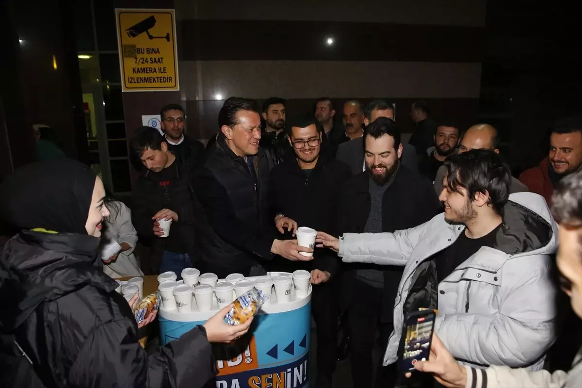 İdris Nebi Hatipoğlu, Eskişehir\'de esnaf ve vatandaşlarla buluştu