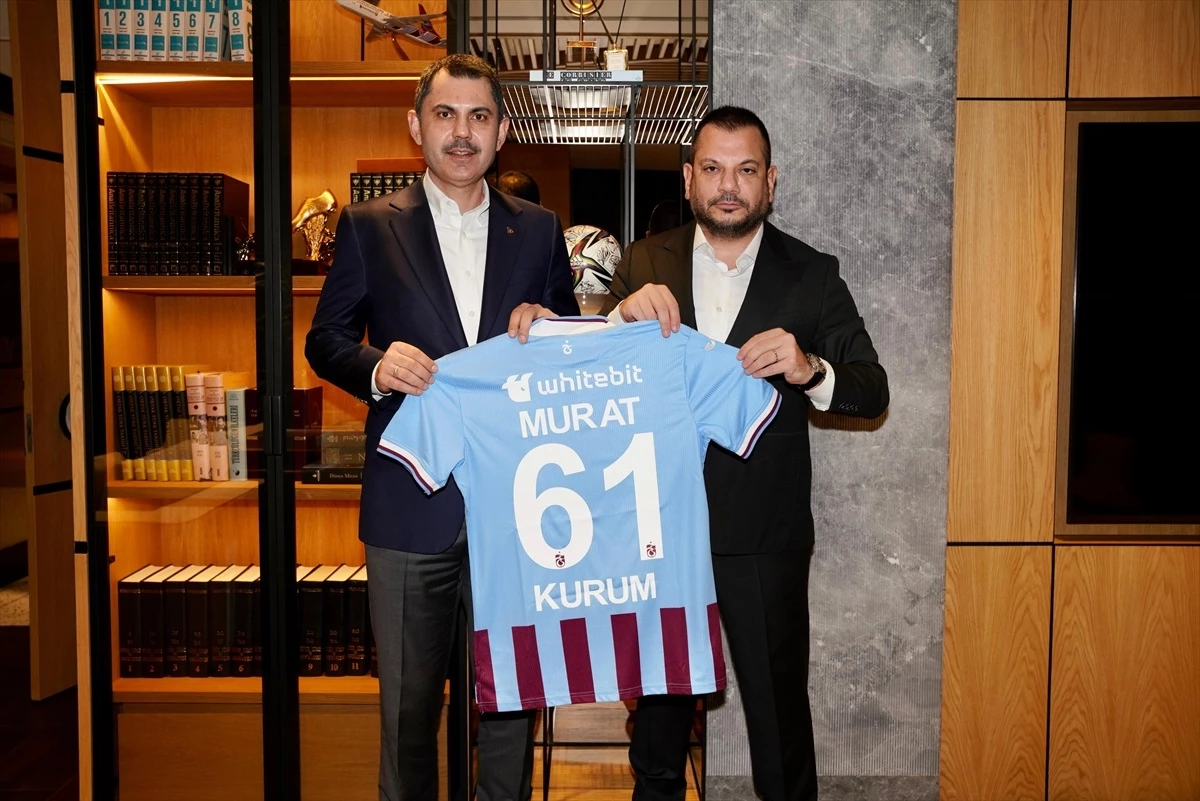 Murat Kurum, Trabzonspor Başkanı Ertuğrul Doğan\'ı ziyaret etti