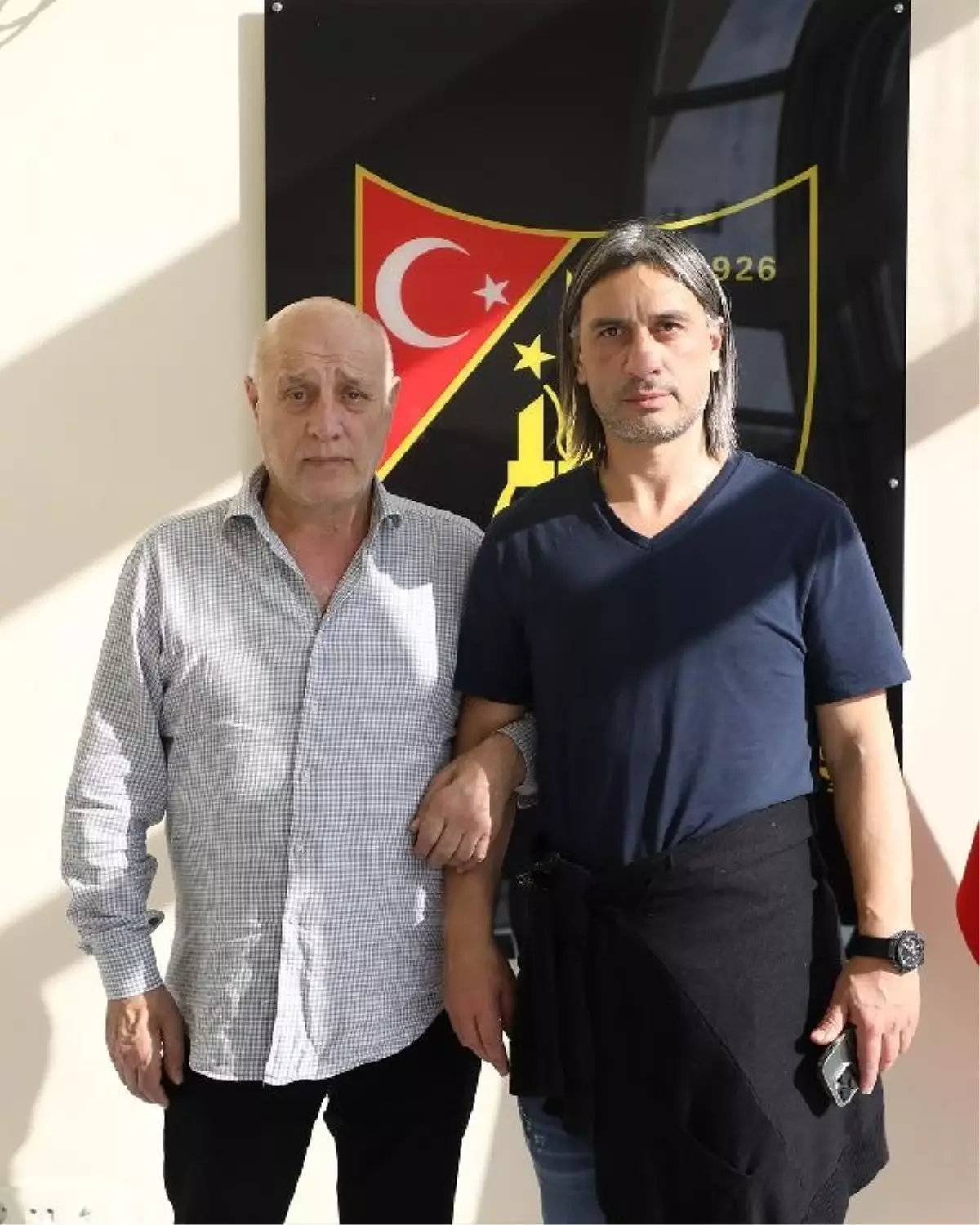 İstanbulspor, Teknik Direktör Hakan Yakın ile Yollarını Ayırdı