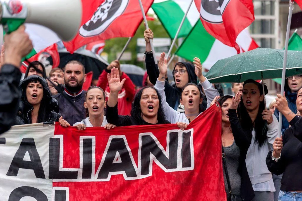 İtalya\'da Faşist Selamı Verme Kararı