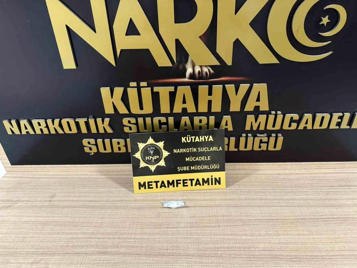 Kütahya\'da Sokak Satıcısına Operasyon: Şahıs Tutuklandı
