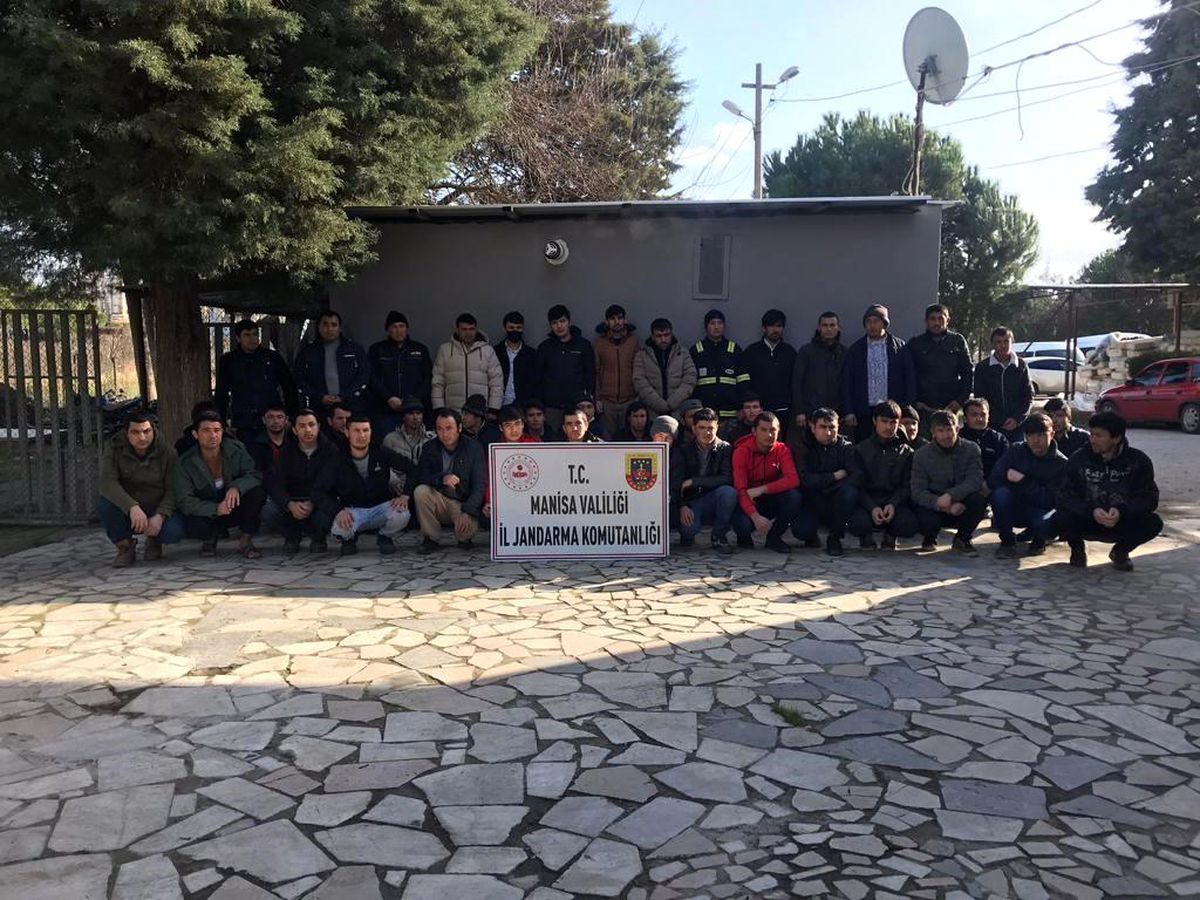 Manisa\'da Kaçak Yabancılar Yakalandı, İş Yerine İdari Para Cezası Uygulandı