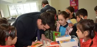 Manisa Selendi'de Kitap Fuarı Açıldı