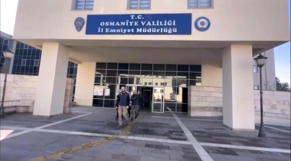 Osmaniye merkezli 4 ilde PKK/KCK operasyonunda 6 şüpheliden 3\'ü tutuklandı