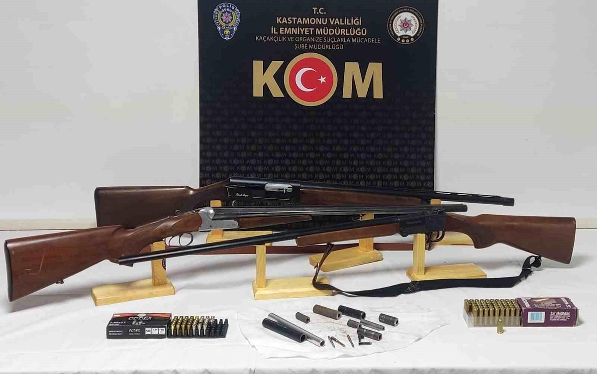 Kastamonu\'da Silah Tamir Atölyesine Operasyon: Çok Sayıda Silah Ele Geçirildi