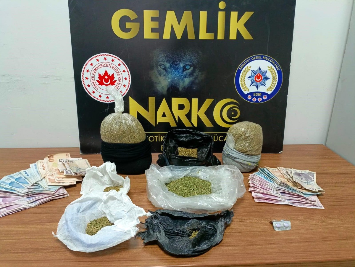 Bursa\'da uyuşturucu operasyonunda karı-koca tutuklandı