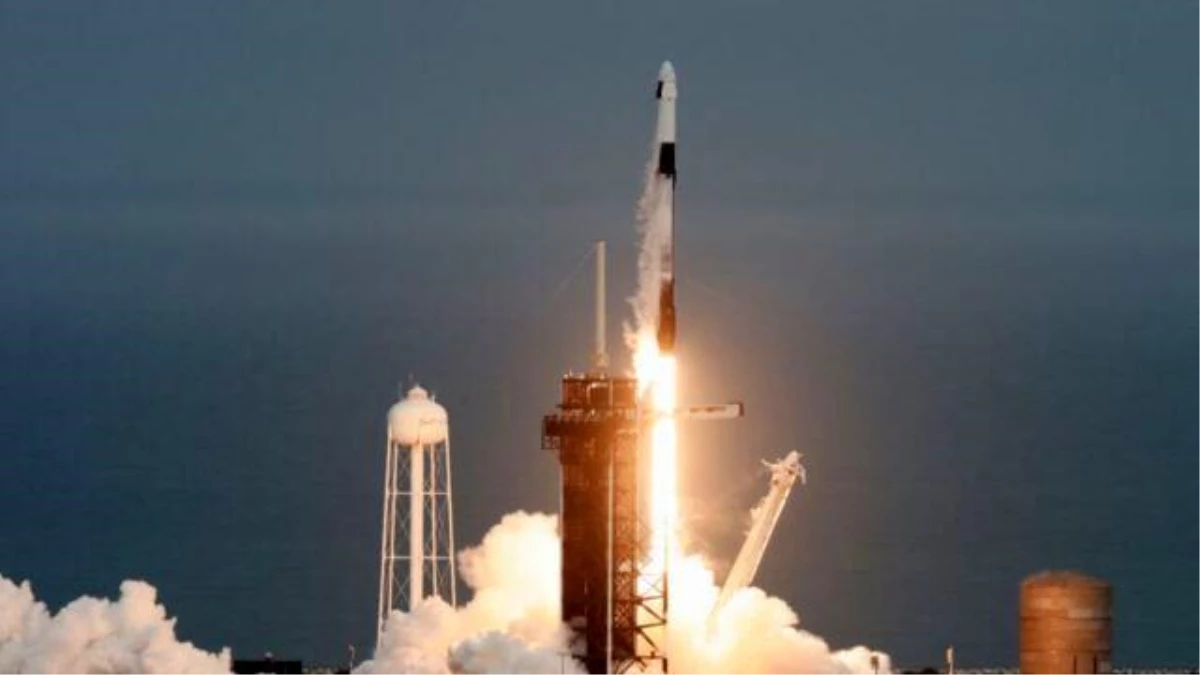 Uzaya Çıkan İlk Türk Alper Gezeravcı SpaceX Uzay Aracıyla Başarılı Bir Şekilde Fırlatıldı