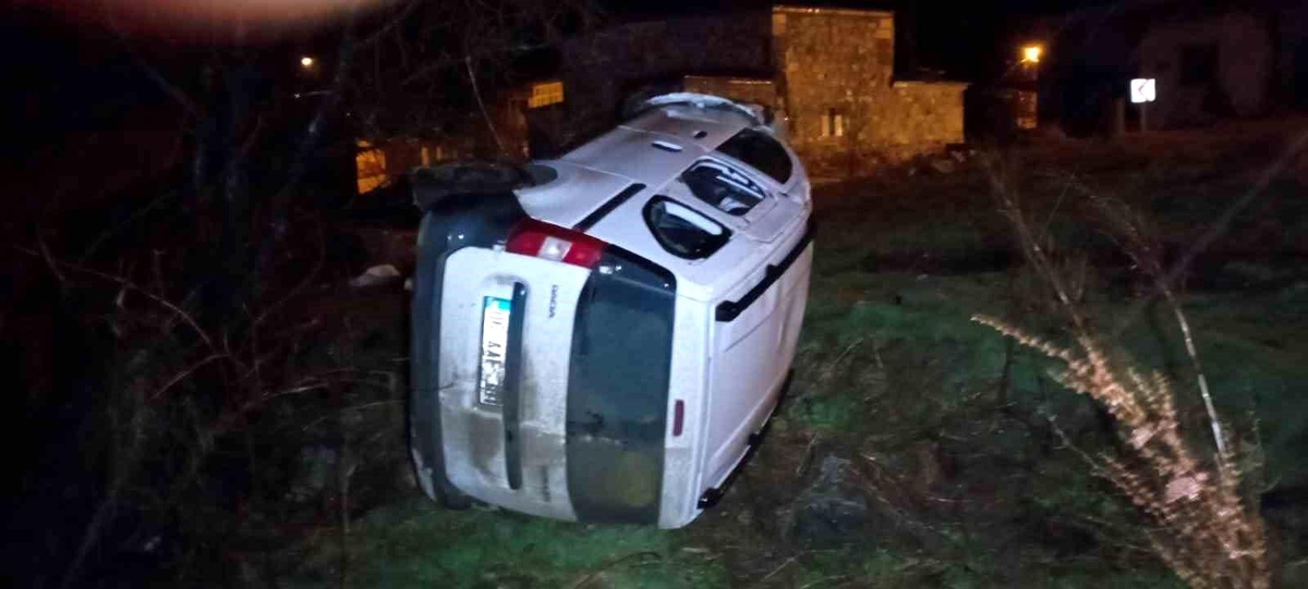 Tokat\'ta Sağanak Yağış Nedeniyle Meydana Gelen Kazada 2 Kişi Yaralandı