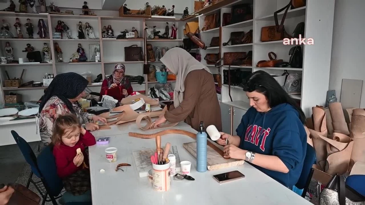 Yozgat\'ta Deri İşleme Kursu Kadınlara Ev Ekonomisi Sağlıyor