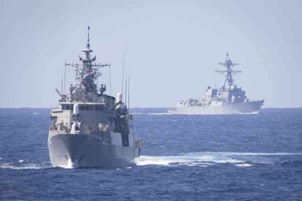 Yunanistan'da Fırkateyn Mürettebatının İstifaları Yunanistan'da Fırkateyn Mürettebatının İstifaları