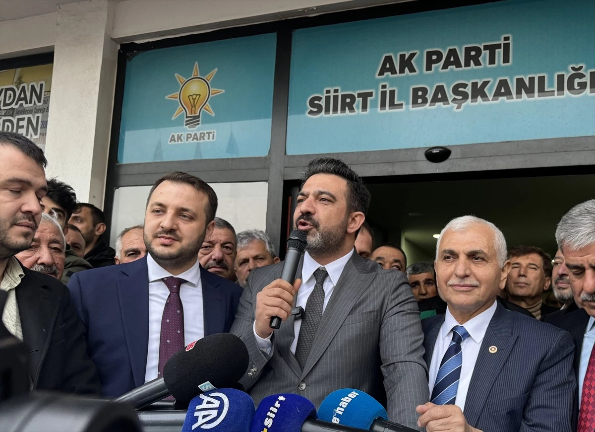 AK Parti\'nin Siirt Belediye Başkan adayı Ekrem Olğaç için karşılama töreni düzenlendi